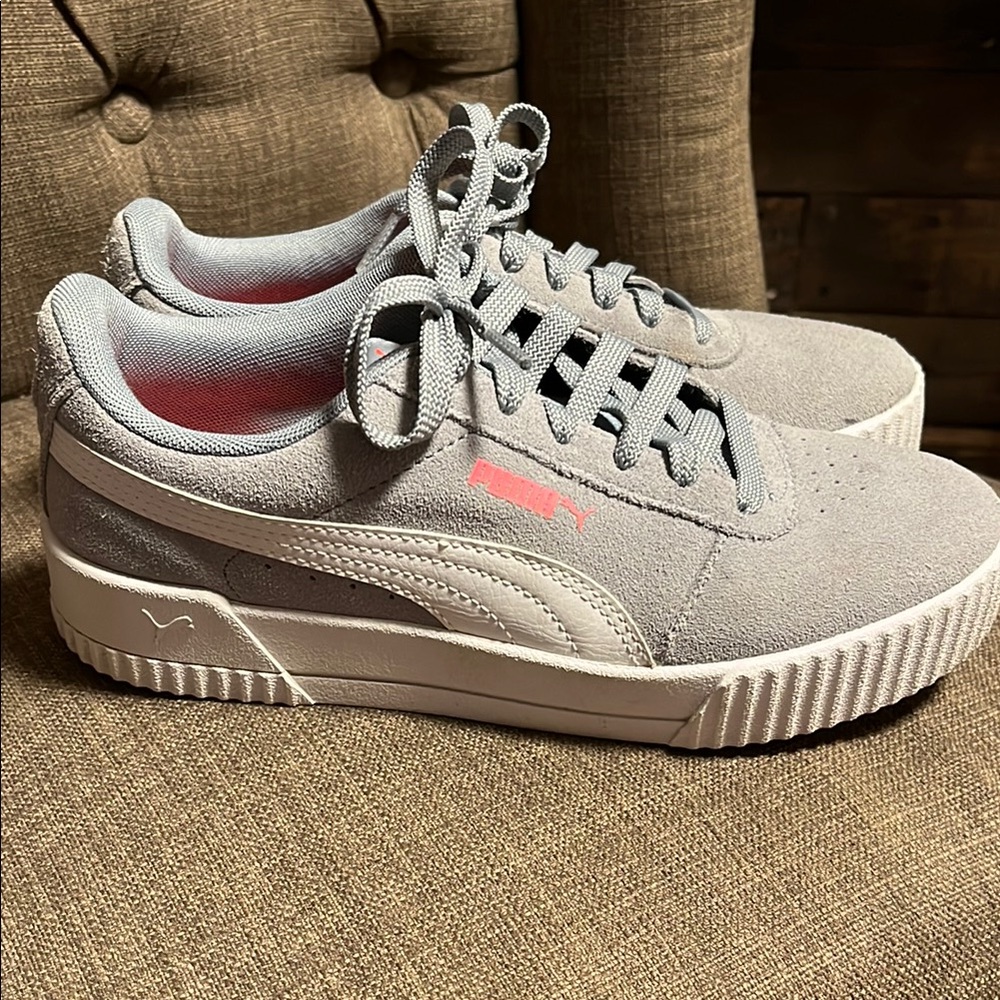 Puma Carina Low Suede Trainers Shoes Womens Size 7